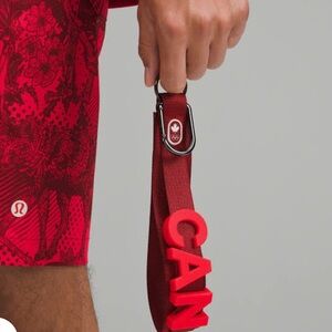 NWT LULULEMON CANADA 3D NEVER LOST KEYCHAIN